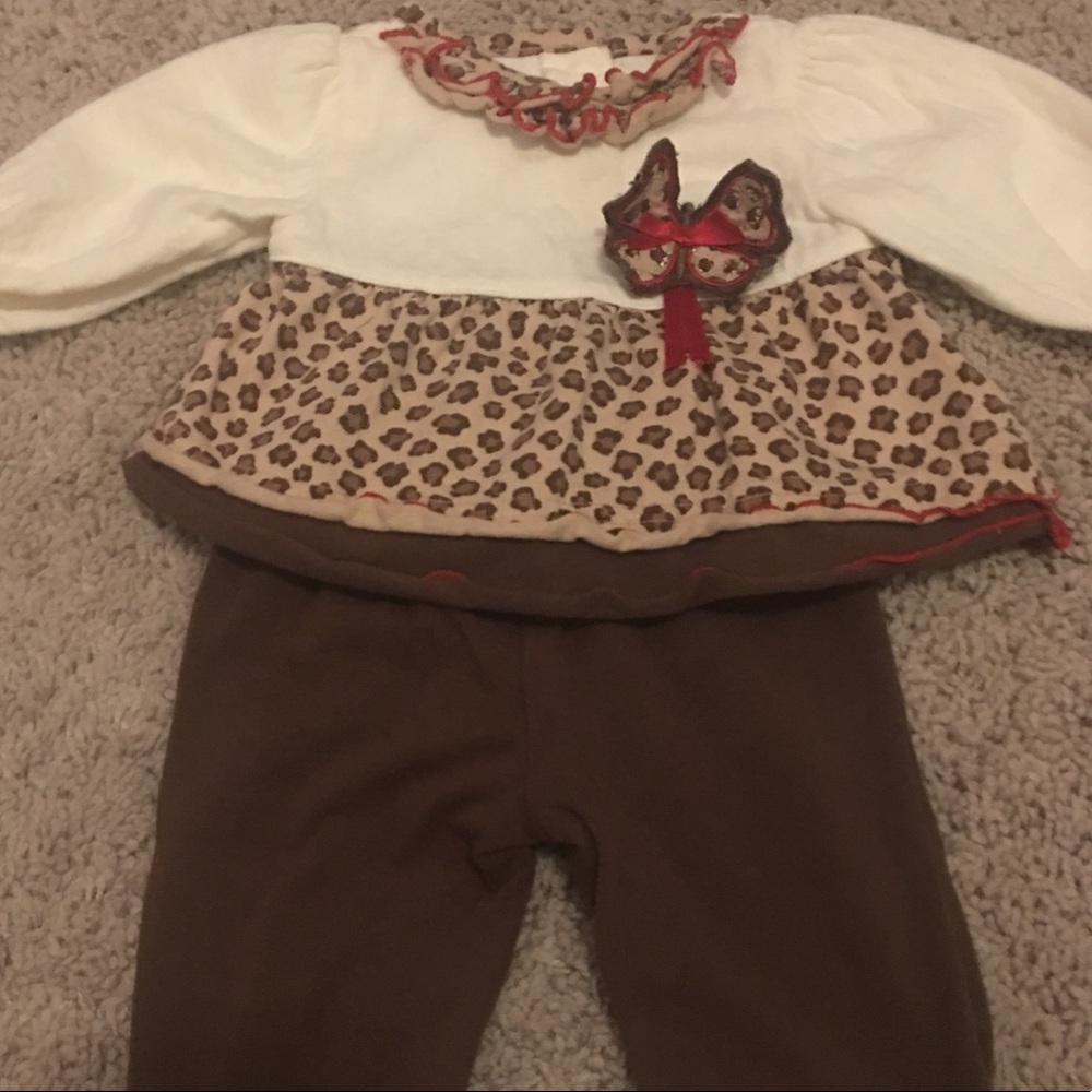 Leopard print with butterfly outfit